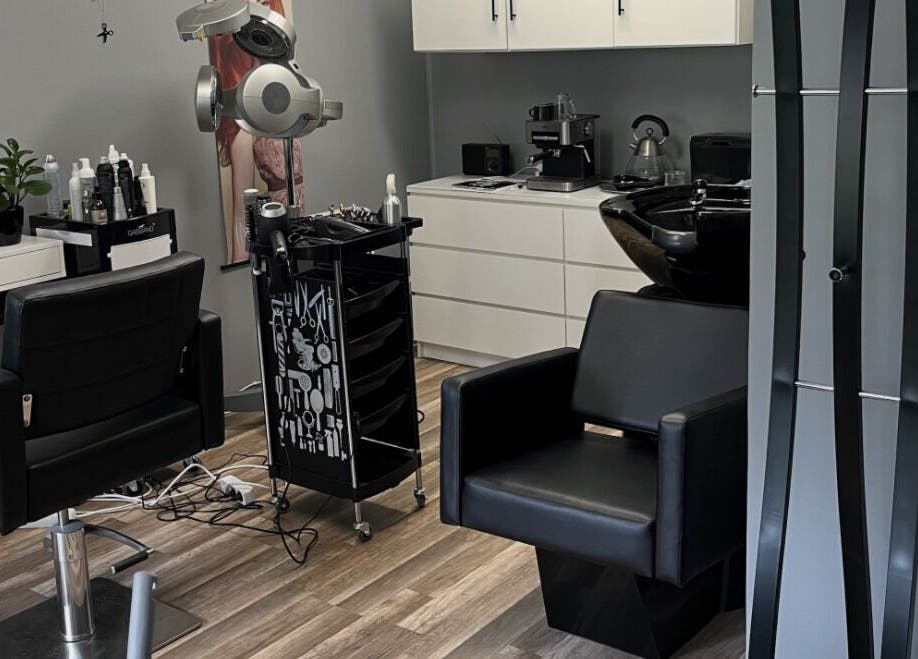 Salon Gp moderni ja tyylikäs kampaamohuone Espoossa, Uusimaa, FI.