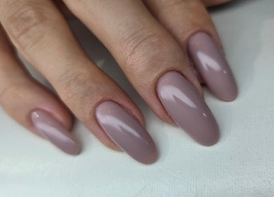 Elegant mauve nails at Nails by Monika, Torremolinos, Malaga, ES.