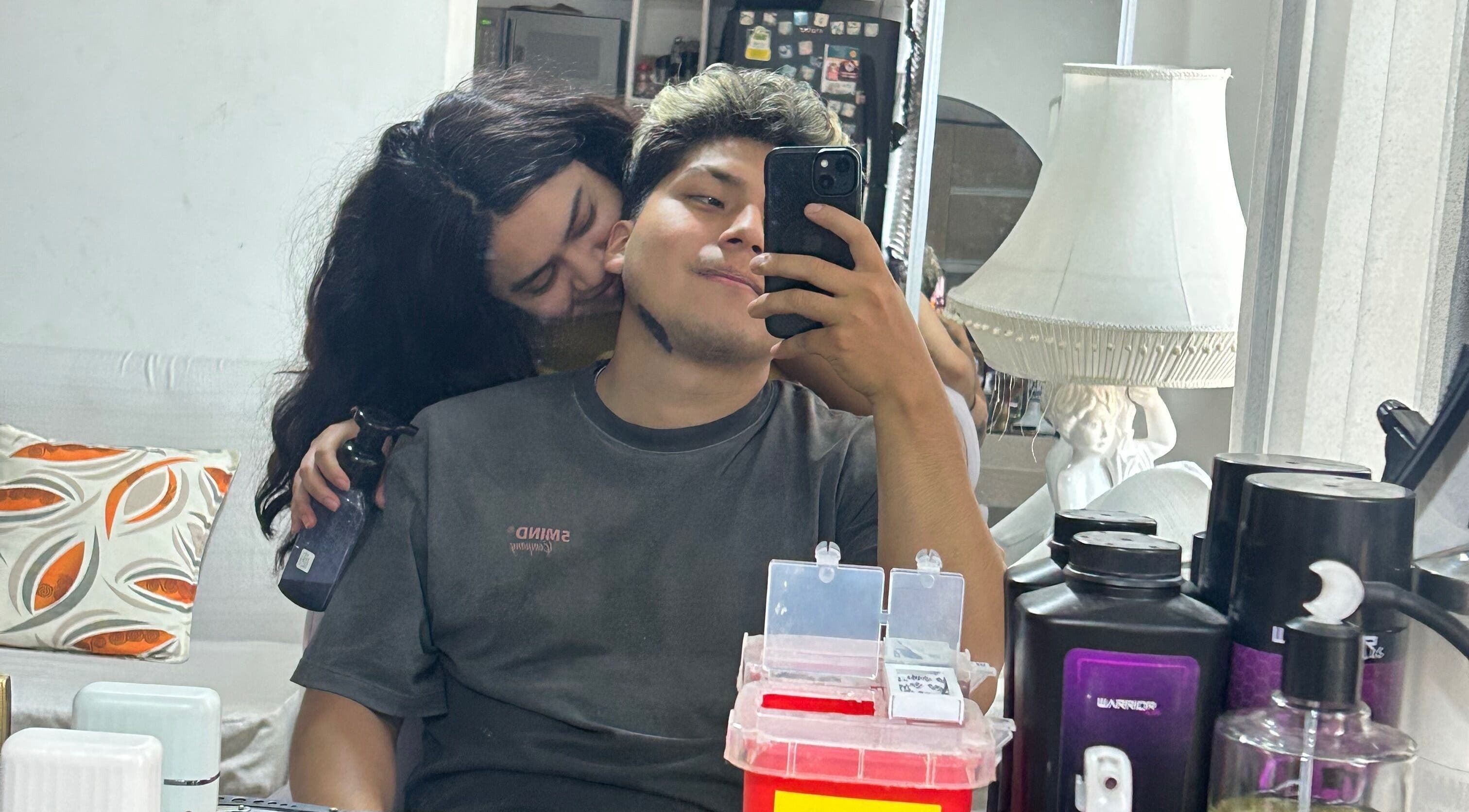 Pareja disfrutando en el salón TASTE en San Juan De Lurigancho, Provincia De Lima, PE.