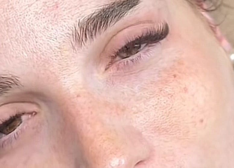 Close-up of beautifully styled eyelashes at Dora’s Lashes, Mascouche, Québec, CA.