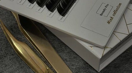 Wimpern im Fm houseofbeauty, Stuttgart, Baden-württemberg, DE; luxuriöse Verlängerunge für perfekte Schönheit.