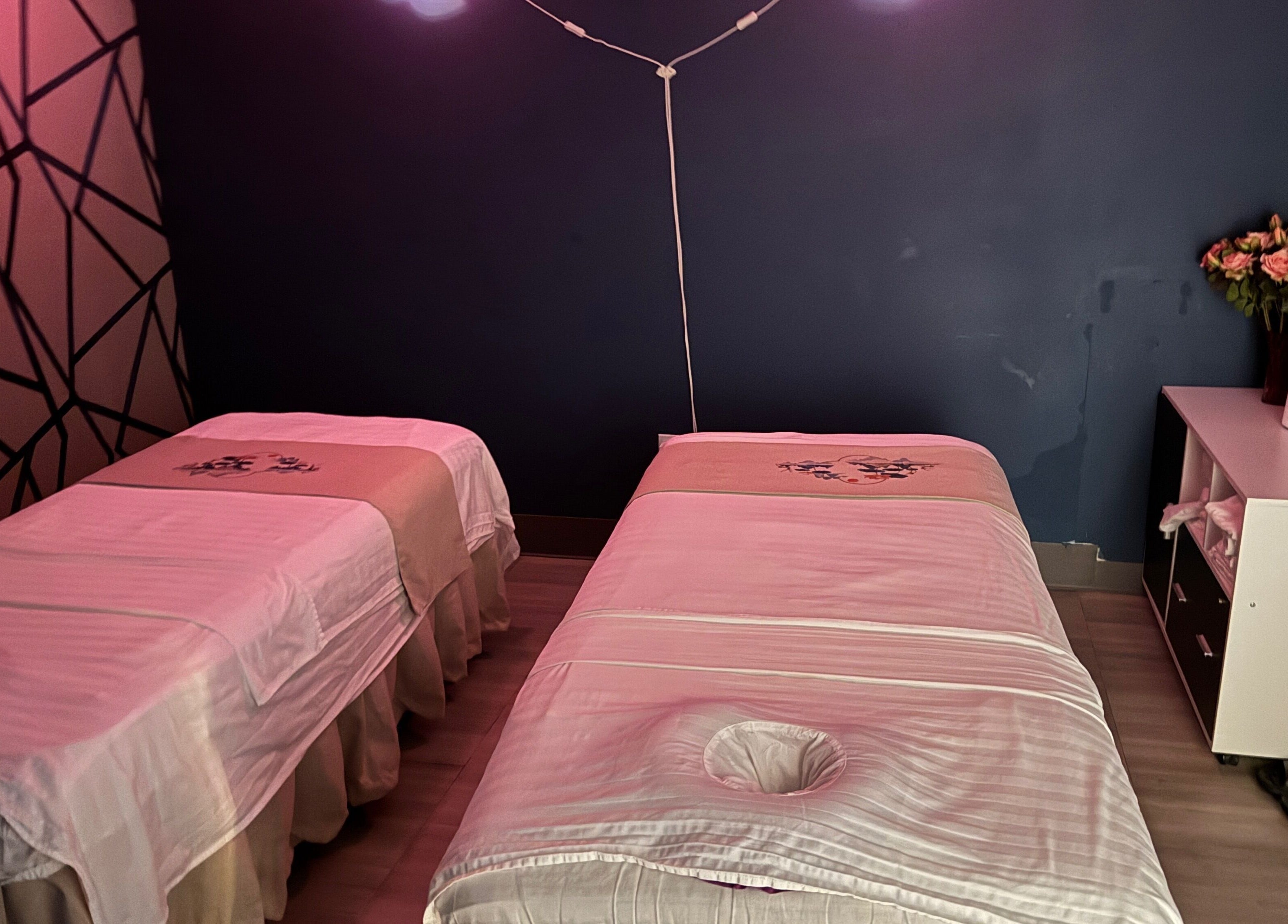 Relaxing massage room at Pacific Massage & Head Spa, Redmond, Washington, US.