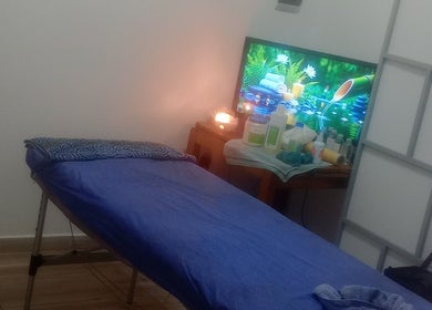 Sala de masajes en Centro de Masajes MAB y Estética/Academia La Poderosa, Remedios de Escalada, Buenos Aires, AR.