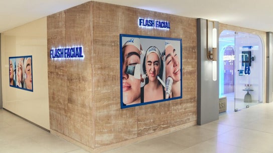 Flash Facial Ladies Salon