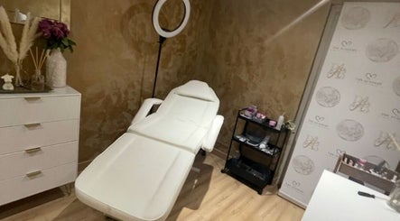 Tranquil treatment room at Sd Aesthetics and Beauty, Norwich, England, GB with a plush treatment chair.