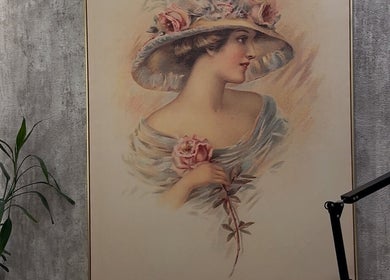 لوحة فنية قديمة في صالون ليليان النسائي بسيهات، المنطقة الشرقية، السعودية.