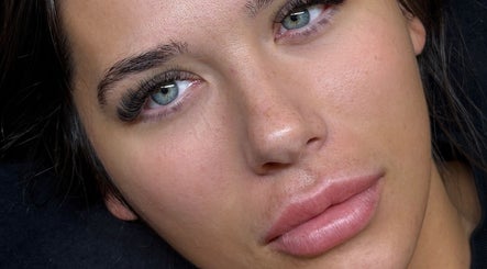 Close-up of expertly styled lashes at Emma’s Touch, Caterham, England, GB, showcasing beauty expertise.