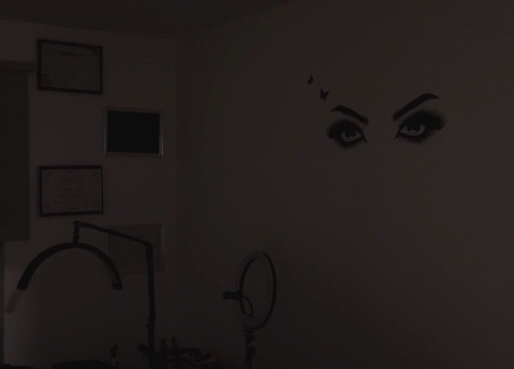 Décoration murale captivante et équipements à Cat._Beauty04, Libin, Région Wallonne, BE.