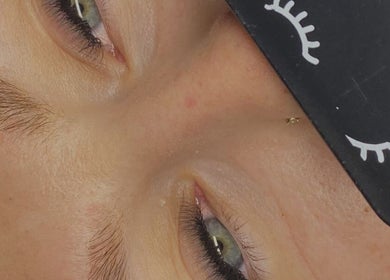 Cils_bymeliaa 🌺 à Porcieu-amblagnieu: soins des cils pour un regard intense, Auvergne-rhône-alpes, FR.