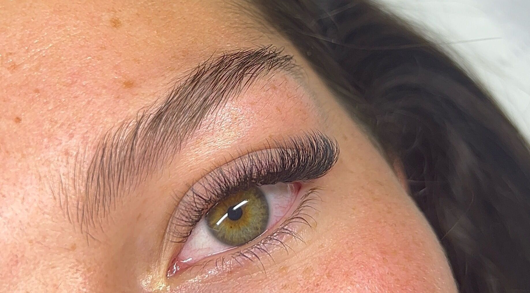 Extension de cils chic chez Arcencils.Beaute, Mauguio, Occitanie, FR. Sublimez votre regard.