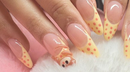 Stylish polka dot nail art by ND Nails in Melbourne, Victoria, AU. Perfect blend of creativity and beauty.