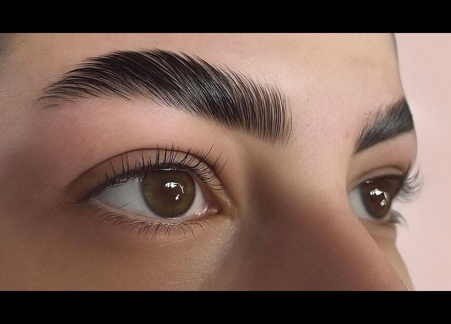 Perfectly shaped brows at LF Beautyy in Dundonald, Northern Ireland, GB, showcasing expert beauty care.