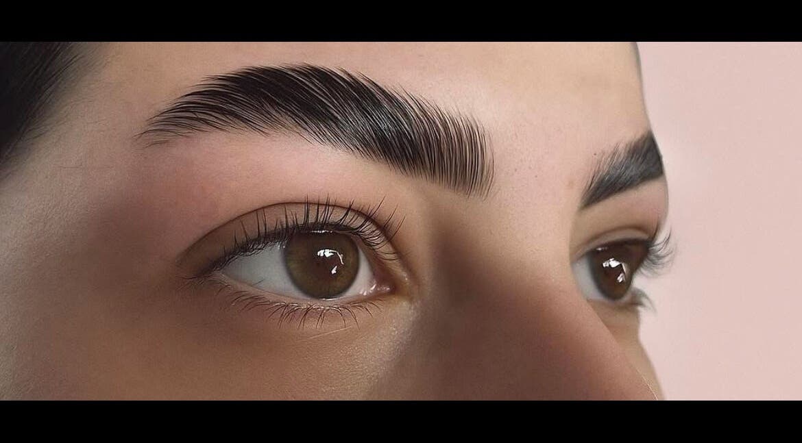 Perfectly shaped brows at LF Beautyy in Dundonald, Northern Ireland, GB, showcasing expert beauty care.