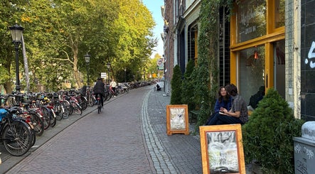 Relaxing street near Beauty en Relax Massage Sugaring Salon, Utrecht, Utrecht, NL, showcasing cozy ambiance.