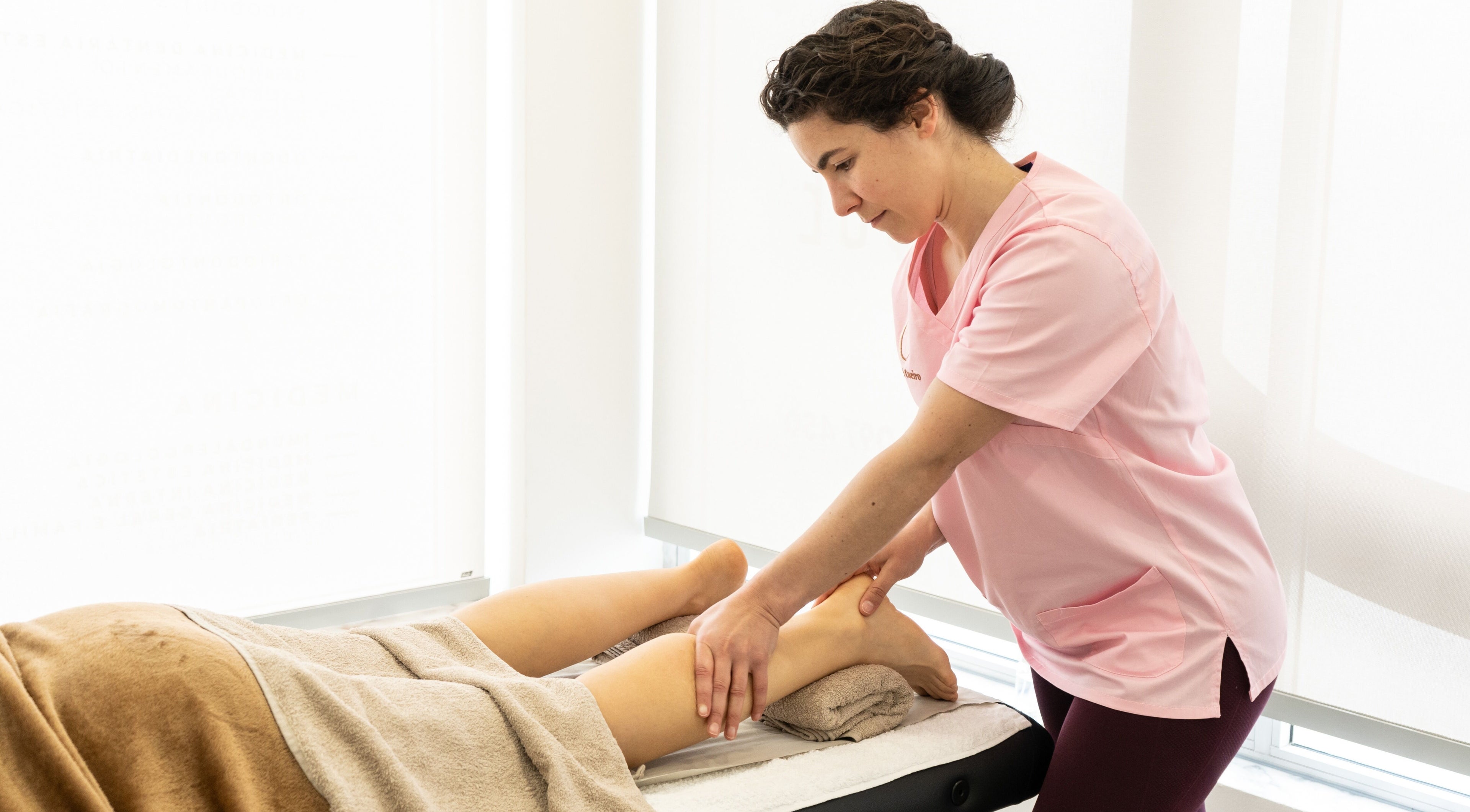 Massagem de pernas em Daniela Massagista - Entroncamento, Santarém, PT, em ambiente relaxante.