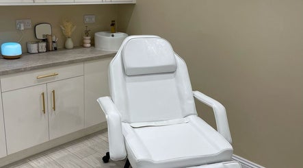 Luxurious spa chair at Aluxe Skin in Birmingham, England, GB offering a relaxing setting for treatments.