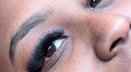 Close-up of expertly done eyelashes at Poised Beauty in Sint Maarten, SX highlighting delicate beauty.