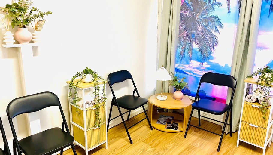 Relaxing waiting area at Oral Health & Beauty Spa, Canning Vale, Western Australia, AU with serene decor.