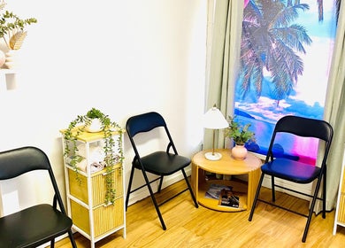 Relaxing waiting area at Oral Health & Beauty Spa, Canning Vale, Western Australia, AU with serene decor.