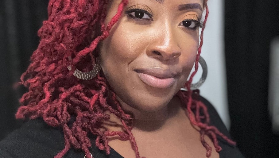 Unapologetically R. Nicole | Luxe Makeup and Life Coaching, in Fultondale, Alabama, US showcases vibrant charm.