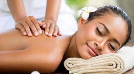 Relaxing massage at Rays Massage in Cape Town, Western Cape, ZA, showcasing tranquil spa atmosphere.
