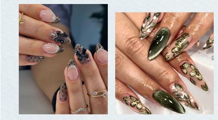 Stylish nail art at MochiBear Nails, Oslo, Oslo, NO, featuring intricate designs and embellishments.