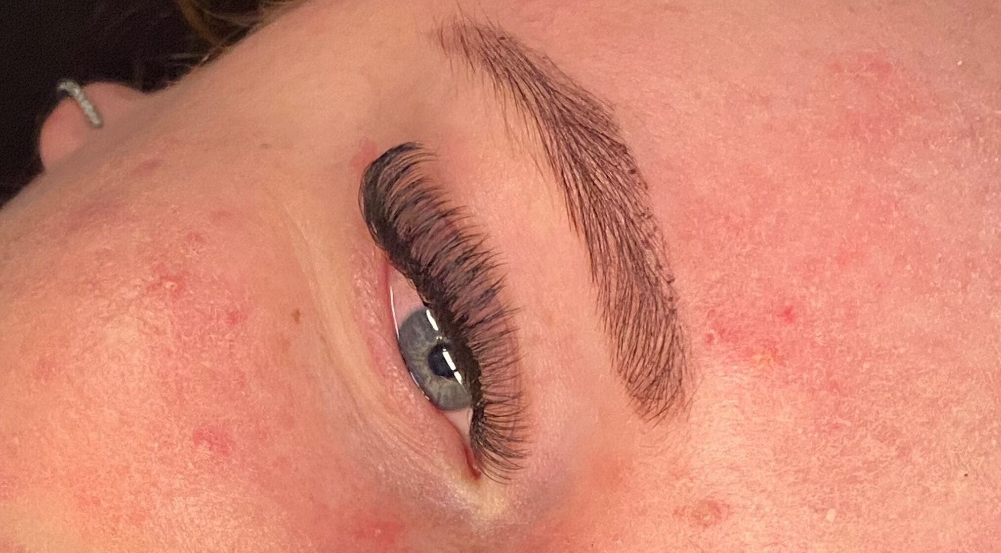 Close-up of expertly manicured eyelashes at BNE Beautyy, showcasing detail and precision in Yarrabilba, Queensland, AU.