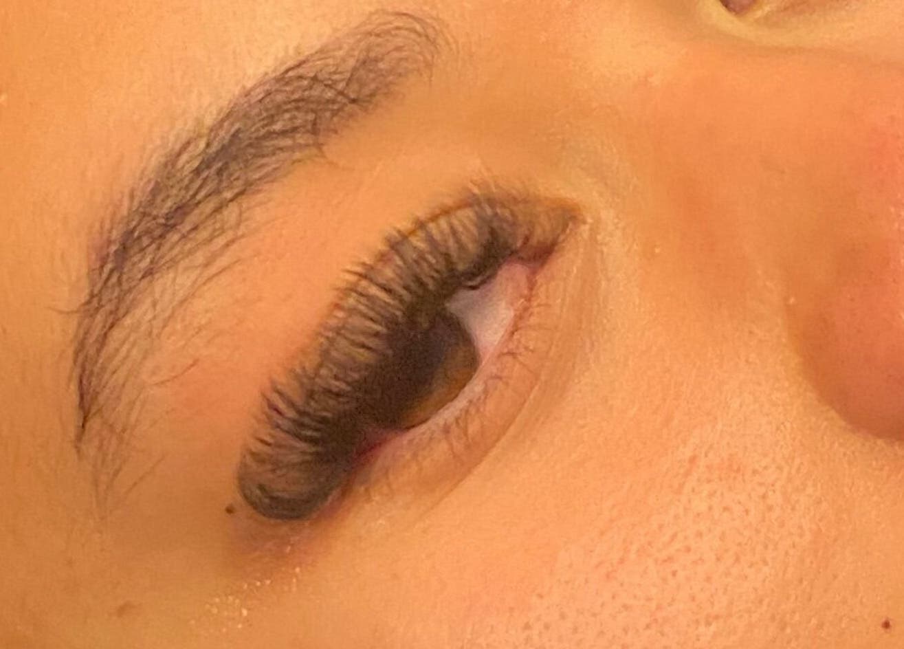 Close-up of eyelash extensions at BNE Beautyy, Yarrabilba, Queensland, AU, showcasing lush, voluminous lashes.