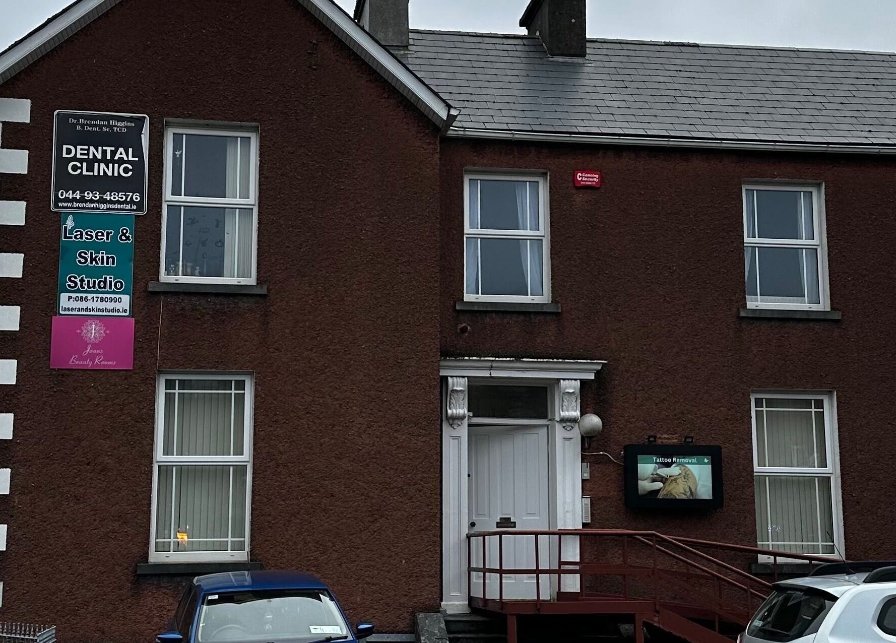 Front view of Alina Kotik clinic in Mullingar, County Westmeath, IE with signs for services.