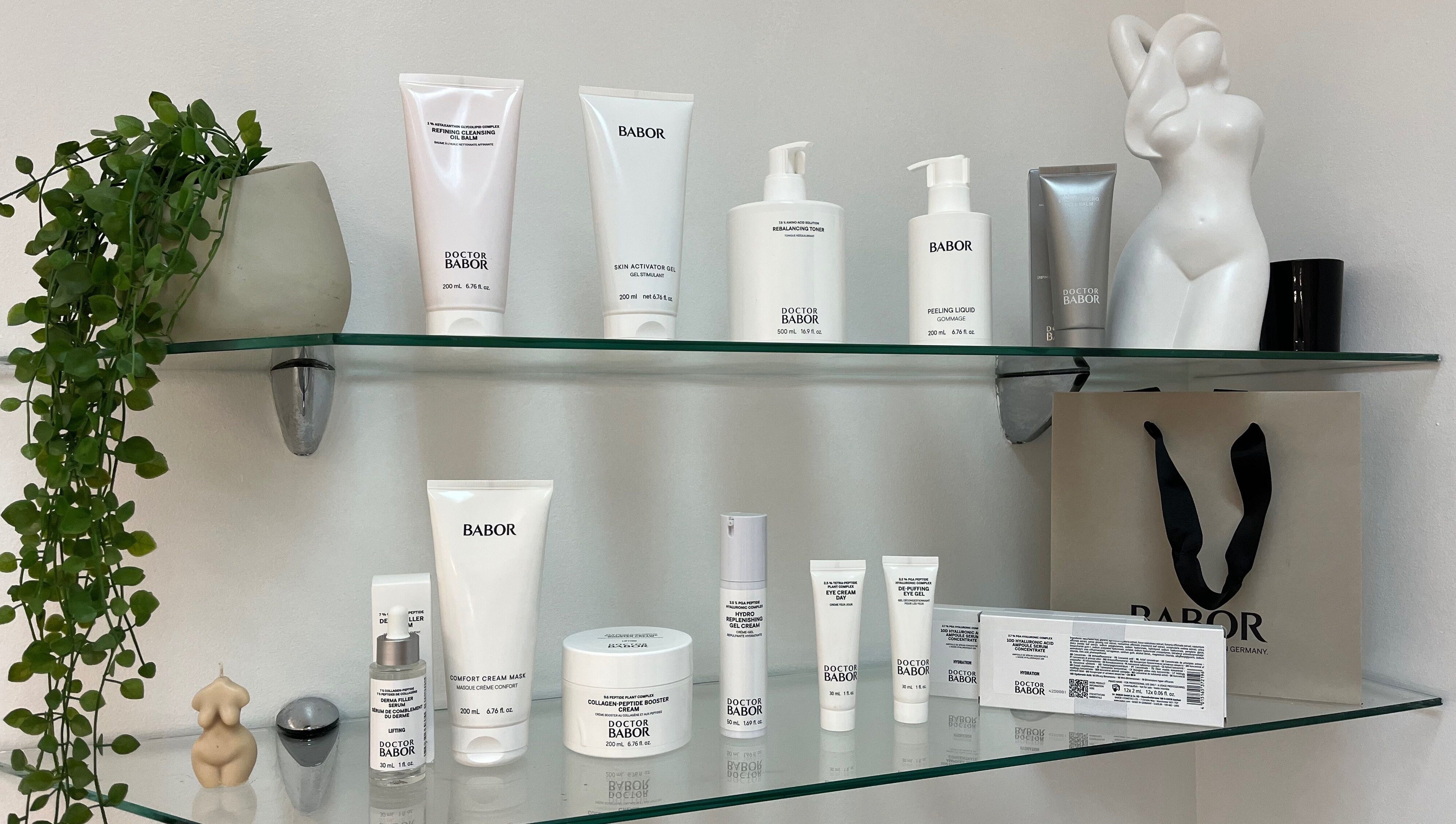 Premium skincare products at Isabel Queiroz do Vale, Porto, Porto, PT, showcasing elegance and quality.