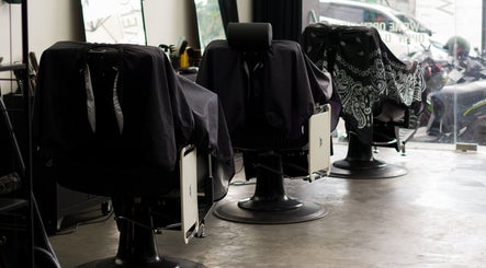 Modern barber chairs at Sae Collective Barber in Bali, Bali, ID, styled for a premium grooming experience.