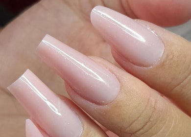 Unhas bem feitas em Studio Bella Cílios, São Paulo, São Paulo, BR, destacando brilho e acabamento impecável.