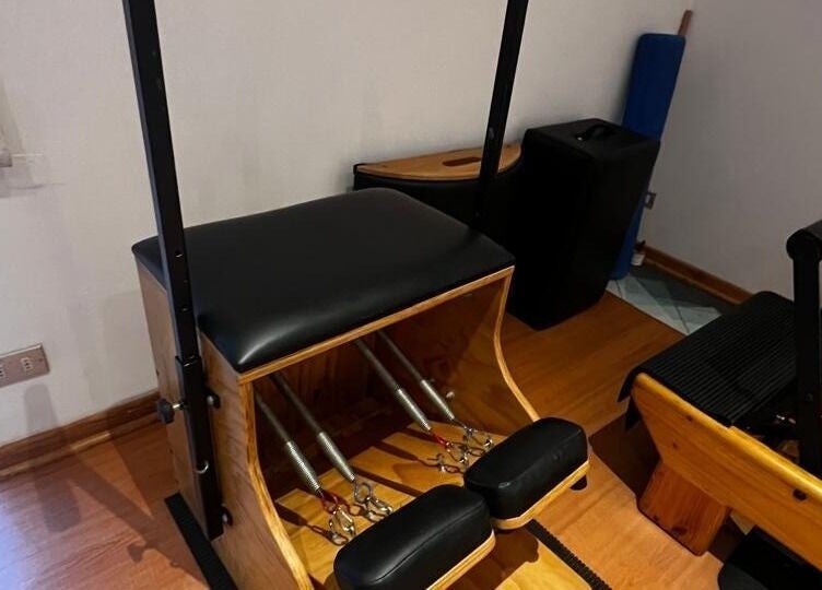 Equipo de Pilates en Forma Pilates Studio, El Tránsito, Región Metropolitana, CL, ideal para ejercicios personalizados.