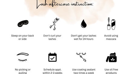 Instrucciones de cuidado de pestañas en Lucero's Lash Studio, Willemstad, CW con iconos y consejos detallados.
