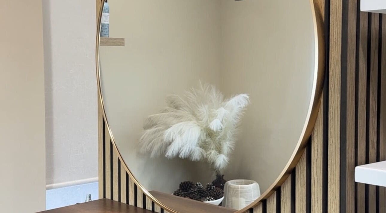 Elegant mirror and decor at The Rituals Room, Enniskillen, Northern Ireland, GB.