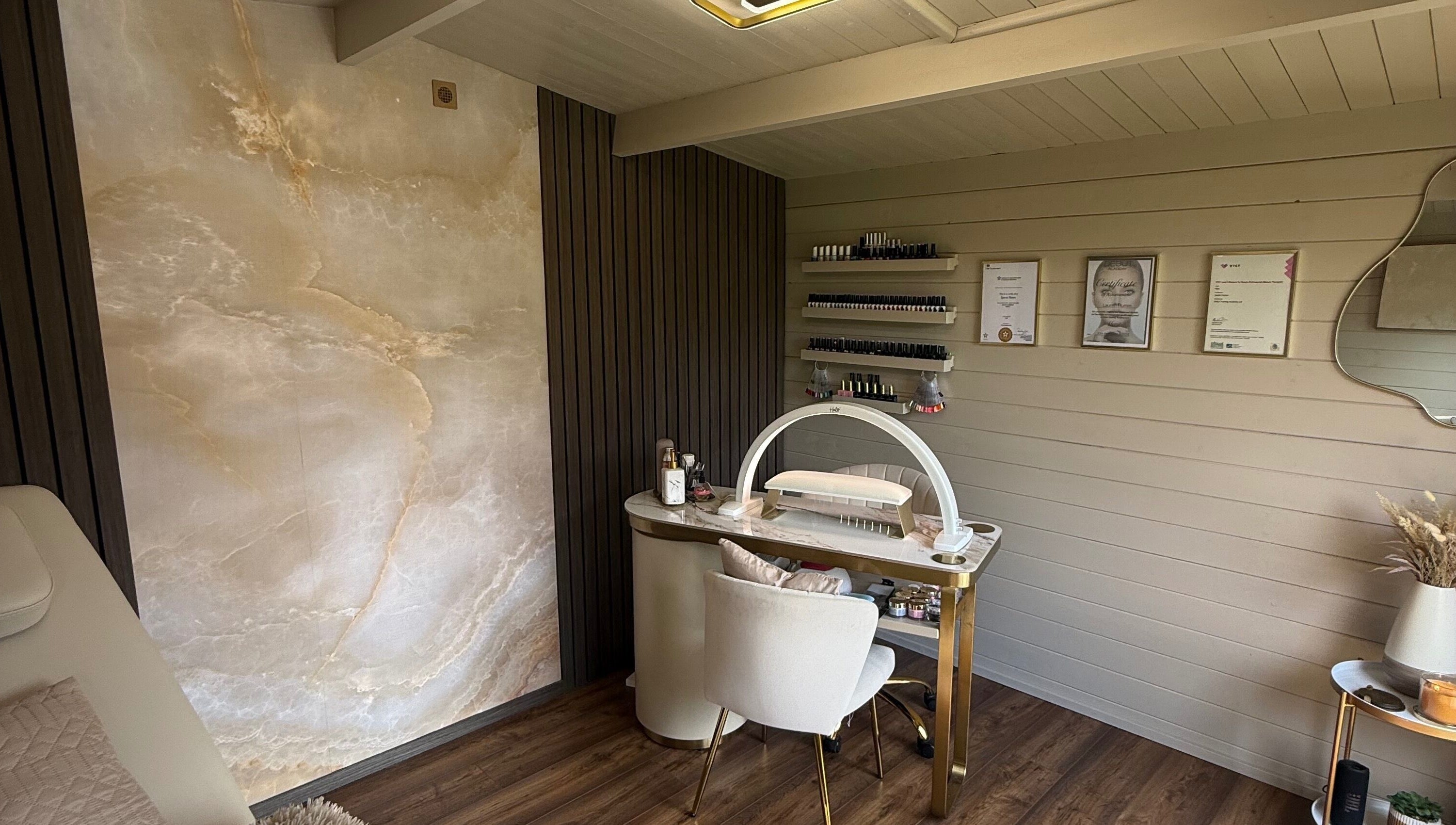 Ljbeautystudio nail salon in Wickford, England, GB featuring a chic nail station with stylish decor.