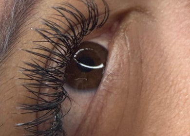Close-up of enhanced eyelashes at Genové Lashes in Byhalia, Mississippi, US.