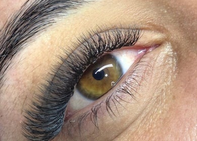 Close-up de pestañas elegantes en Lash Studio by Elianna, Willemstad, Curaçao, CW.