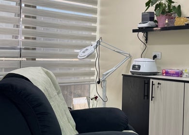 Luxurious treatment chair and equipment in AJ Clinic, Amman, Amman Governorate, JO.