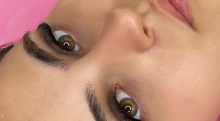 Jakeline Lash & Nails