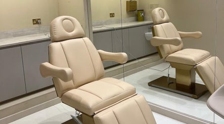 Comfortable treatment chair at Dr Sophie Aesthetics, Clarkston, Scotland, GB enhancing client relaxation.