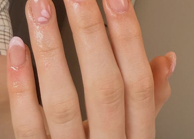 Pastel nail art at Manifest Nail Artistry in Mount Barker, South Australia, AU. Elegant and refined design.