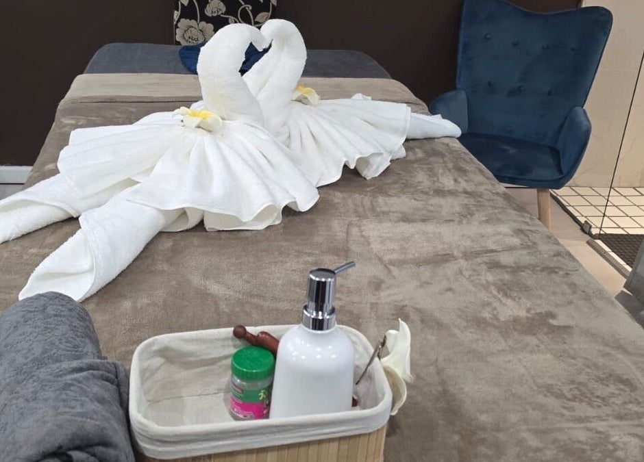 ห้องนวด PADEE THAI SPA ใน Cape Town ตกแต่งด้วยผ้าขนหงส์ที่น่าประทับใจ