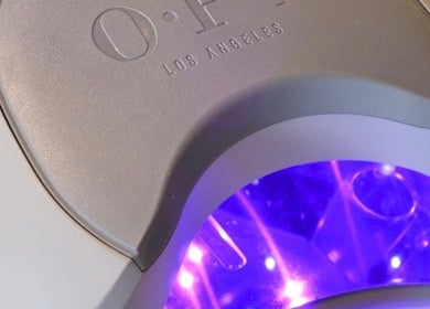 LED lampa OPI u Nail Lab – Sara, Belgrade Waterfront salonu u Beogradu, RS.