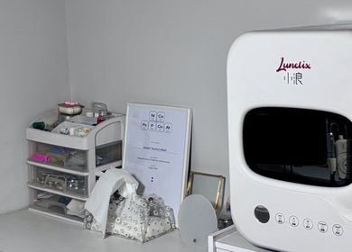 Beauty equipment and supplies at Lunelix Studio, Daerah Khusus Ibukota Jakarta, enhancing aesthetics and wellness.