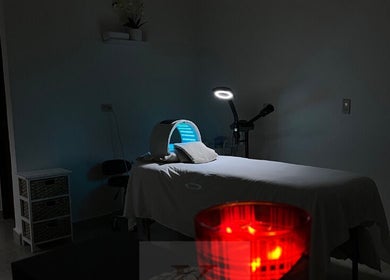 Tranquil treatment room at Cabo Glow Salon, San José Del Cabo, Baja California Sur, MX with modern equipment.