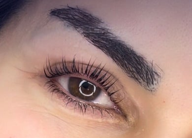 Perfectly shaped eyebrows at Mansi Beauty Nz, Auckland, Auckland, NZ offering stunning beauty services.