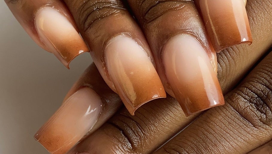 Jolis ongles ombrés à The Pink Oasis, Ambarès-et-Lagrave, Nouvelle-Aquitaine, FR.