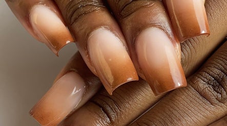 Jolis ongles ombrés à The Pink Oasis, Ambarès-et-Lagrave, Nouvelle-Aquitaine, FR.