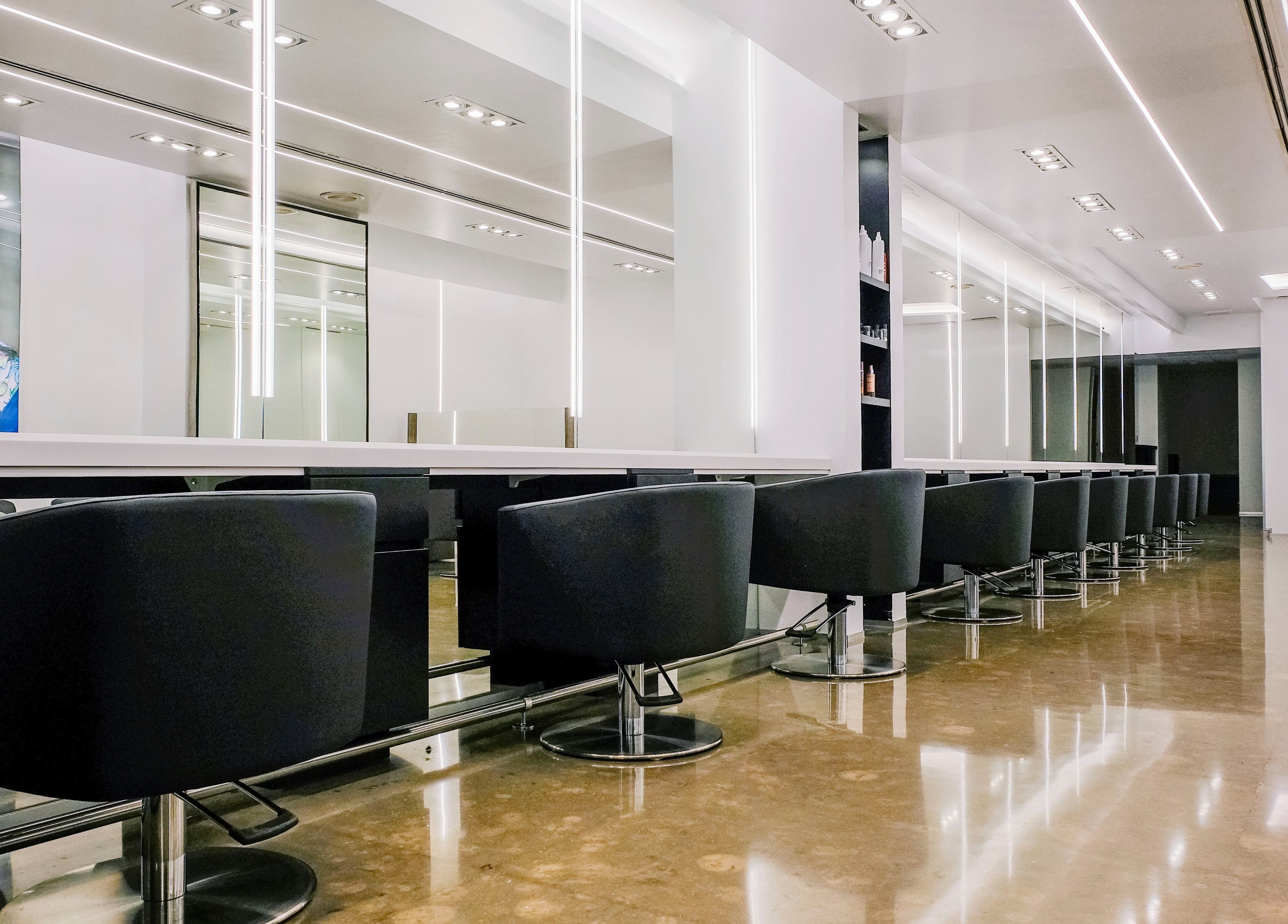 Modern salon interior at TONI&GUY Valencia Centro, sleek design in València, Comunidad Valenciana, ES.